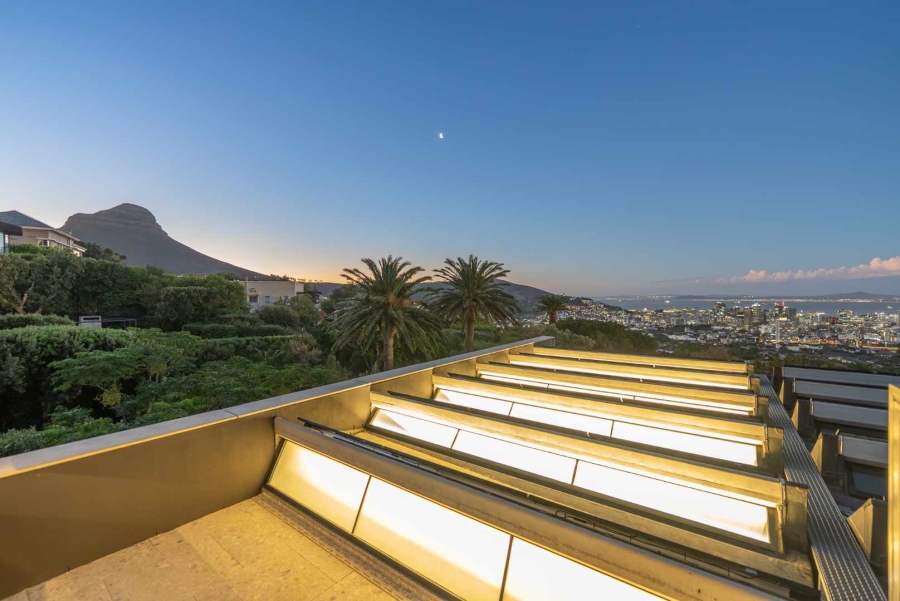 3 Bedroom Property for Sale in Oranjezicht Western Cape